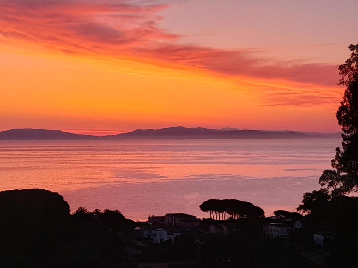 Villa Gualdo Piscina Vista Mare カポリーヴェリ エクステリア 写真