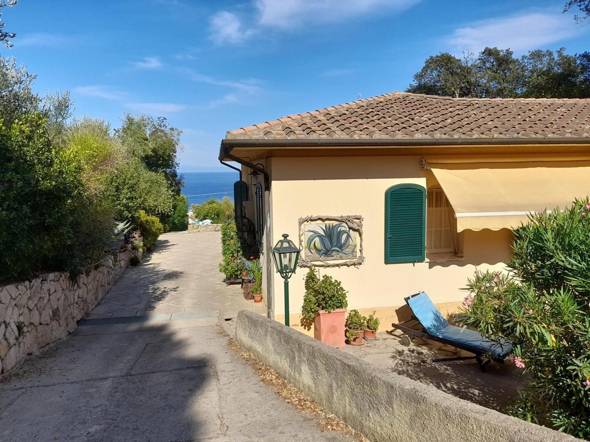 Villa Gualdo Piscina Vista Mare カポリーヴェリ エクステリア 写真
